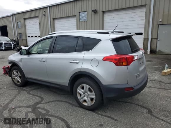 ✅ 2014 Toyota RAV4 LE • VIN: JTMBFREV0EJ006429 • Лот: 92372985. Опубликован ранее на Copart с пробегом Не указан. Бесплатный доступ к архиву аукционных продаж из США и подробный отчёт об истории автомобиля на DreamBid. Изображение 2.