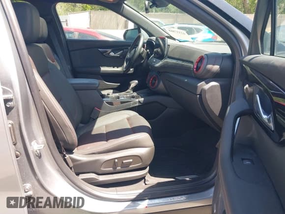 ✅ 2023 Chevrolet Blazer RS • VIN: 3GNKBKRS0PS227668 • Lot: 42337868. Listed on IAAI with 10,286 mi. Free auction sales archive from the USA and detailed vehicle history report at DreamBid. Image 5.