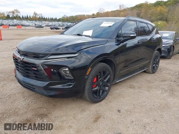 ✅ 2023 Chevrolet Blazer RS • VIN: 3GNKBKRS9PS213154 • Lot: 43599202. Wystawiony na IAAI z przebiegiem 59 133 mil. Bezpłatny archiwum sprzedaży aukcyjnych z USA i szczegółowy raport historii pojazdu na DreamBid. Zdjęcie 18.