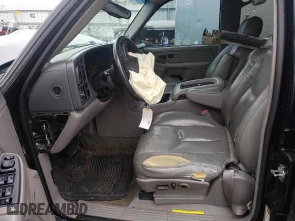 2004 Chevrolet Suburban Z71 с VIN 3GNFK16Z84G186766, выставлен на аукционе Copart как лот 69936771 с пробегом Не указан миль и Списание • Salvage title. История ставок и продаж доступна на DreamBid. Изображение 5.