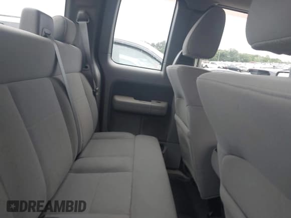 ✅ 2008 Ford F-150 STX • VIN: 1FTRX12W68FC03820 • Lot: 42352271. Listed on IAAI with 231,190 mi. Free auction sales archive from the USA and detailed vehicle history report at DreamBid. Image 8.