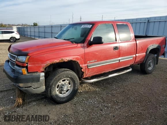 ✅ 2005 Chevrolet Silverado 2500HD LS • VIN: 1GCHK29U75E314382 • Lot: 90525575. Wystawiony na Copart z przebiegiem 97 526 mil. Bezpłatny archiwum sprzedaży aukcyjnych z USA i szczegółowy raport historii pojazdu na DreamBid. Zdjęcie 1.