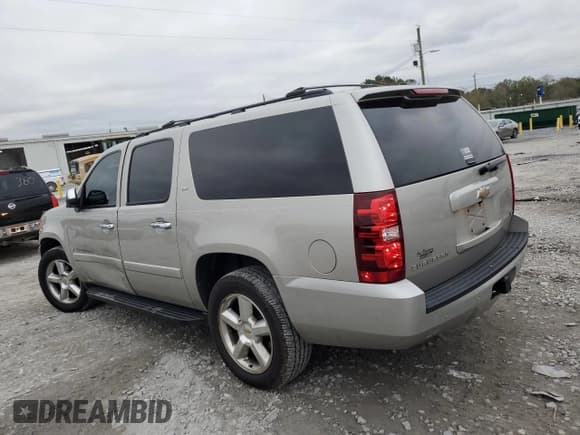 ✅ 2008 Chevrolet Suburban LTZ • VIN: 3GNFC16068G196071 • Лот: 90414695. Опубликован ранее на Copart с пробегом 168 373 миль. Бесплатный доступ к архиву аукционных продаж из США и подробный отчёт об истории автомобиля на DreamBid. Изображение 2.
