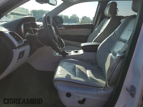 ✅ 2018 Jeep Grand Cherokee Summit • VIN: 1C4RJFJG2JC450588 • Lot: 66011575. Listed on Copart with 49,175 mi. Free auction sales archive from the USA and detailed vehicle history report at DreamBid. Image 7.