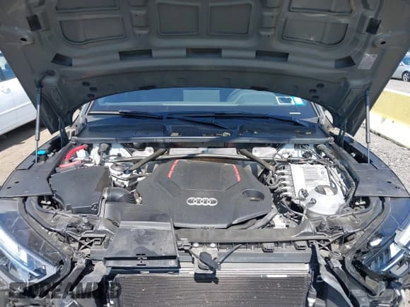 ✅ 2023 Audi SQ5 Sportback Premium Plus • VIN: WA124AFY2P2176363 • Lot: 42664891. Listed on IAAI with 12,918 mi. Free auction sales archive from the USA and detailed vehicle history report at DreamBid. Image 10.