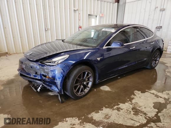 ✅ 2018 Tesla Model 3 Long Range Battery • VIN: 5YJ3E1EB7JF065025 • Lot: 84230585. Wystawiony na Copart z przebiegiem 183 946 mil. Bezpłatny archiwum sprzedaży aukcyjnych z USA i szczegółowy raport historii pojazdu na DreamBid. Zdjęcie 1.