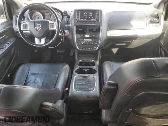 ✅ 2017 Dodge Grand Caravan GT • VIN: 2C4RDGEG9HR873547 • Lot: 92653795. Wystawiony na Copart z przebiegiem 136 338 mil. Bezpłatny archiwum sprzedaży aukcyjnych z USA i szczegółowy raport historii pojazdu na DreamBid. Zdjęcie 8.