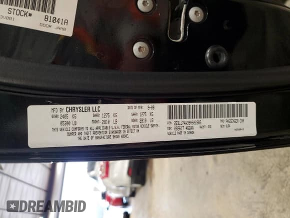 ✅ 2009 Dodge Challenger SRT-8 • VIN: 2B3LJ74W39H502383 • Lot: 80774084. Wystawiony na Copart z przebiegiem 177 266 mil. Bezpłatny archiwum sprzedaży aukcyjnych z USA i szczegółowy raport historii pojazdu na DreamBid. Zdjęcie 12.