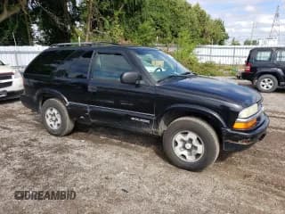 ✅ 2005 Chevrolet Blazer LS • VIN: 1GNCT18X45K112296 • Lot: 69237215. Wystawiony na Copart z przebiegiem 206 198 mil. Bezpłatny archiwum sprzedaży aukcyjnych z USA i szczegółowy raport historii pojazdu na DreamBid. Zdjęcie 4.