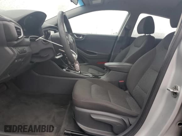 ✅ 2017 Hyundai Ioniq Blue • VIN: KMHC65LC4HU055890 • Lot: 84916004. Wystawiony na Copart z przebiegiem Nie podano. Bezpłatny archiwum sprzedaży aukcyjnych z USA i szczegółowy raport historii pojazdu na DreamBid. Zdjęcie 7.