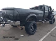 ✅ 2011 Ram 2500 Laramie Longhorn • VIN: 3D7UT2CL6BG556845 • Lot: 41633541. Wystawiony na IAAI z przebiegiem 199 124 mil. Bezpłatny archiwum sprzedaży aukcyjnych z USA i szczegółowy raport historii pojazdu na DreamBid. Zdjęcie 4.