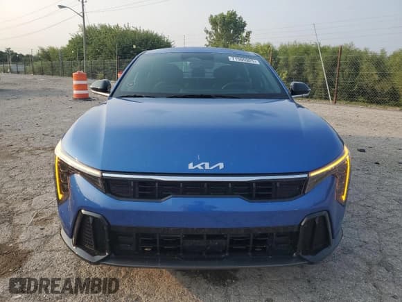 ✅ 2025 Kia K4 GT-Line • VIN: 3KPFW4DEXSE173864 • Lot: 71505925. Wystawiony na Copart z przebiegiem 4 186 mil. Bezpłatny archiwum sprzedaży aukcyjnych z USA i szczegółowy raport historii pojazdu na DreamBid. Zdjęcie 5.