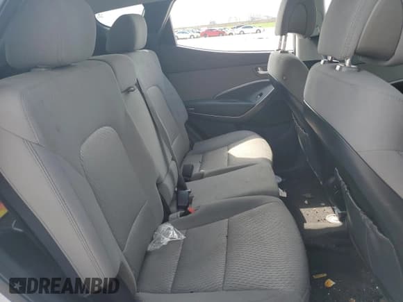 ✅ 2018 Hyundai Santa Fe 2.4L • VIN: 5XYZT3LB9JG545770 • Лот: 57638114. Опубликован ранее на Copart с пробегом Не указан. Бесплатный доступ к архиву аукционных продаж из США и подробный отчёт об истории автомобиля на DreamBid. Изображение 10.