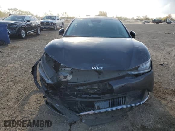 ✅ 2024 Kia EV6 Wind • VIN: KNDC3DLC4R5620898 • Lot: 84739075. Wystawiony na Copart z przebiegiem 10 919 mil. Bezpłatny archiwum sprzedaży aukcyjnych z USA i szczegółowy raport historii pojazdu na DreamBid. Zdjęcie 5.