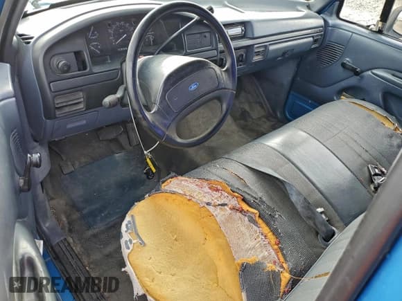 ✅ 1992 Ford F-150 S • VIN: 1FTEX15Y5NKA14672 • Lot: 94912015. Listed on Copart with Not provided. Free auction sales archive from the USA and detailed vehicle history report at DreamBid. Image 8.