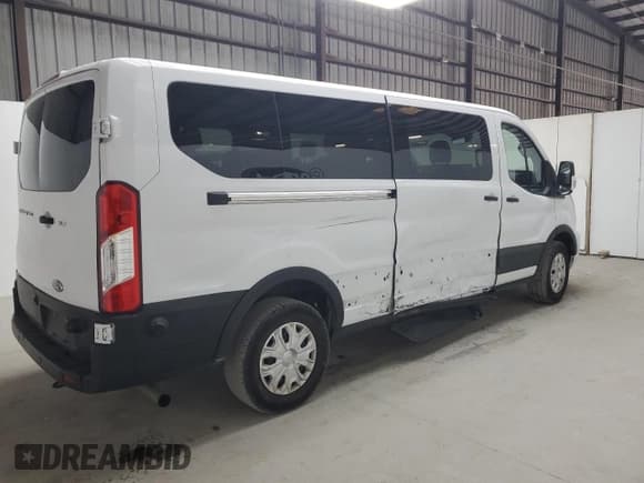 ✅ 2024 Ford Transit Passenger XLT • VIN: 1FBAX2Y83RKA17452 • Лот: 90805775. Опубликован ранее на Copart с пробегом 39 488 миль. Бесплатный доступ к архиву аукционных продаж из США и подробный отчёт об истории автомобиля на DreamBid. Изображение 3.