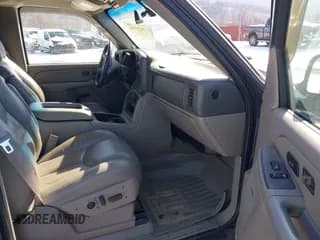✅ 2005 Chevrolet Suburban LT • VIN: 3GNFK16Z35G218833 • Лот: 41551034. Опубликован ранее на IAAI с пробегом 187 355 миль. Бесплатный доступ к архиву аукционных продаж из США и подробный отчёт об истории автомобиля на DreamBid. Изображение 5.