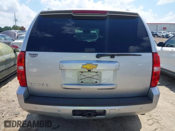 ✅ 2014 Chevrolet Tahoe LT • VIN: 1GNSCBE04ER147792 • Lot: 42781257. Listed on IAAI with 136,462 mi. Free auction sales archive from the USA and detailed vehicle history report at DreamBid. Image 16.