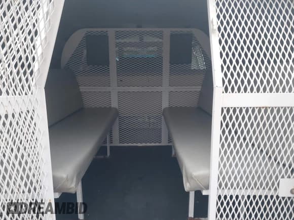 ✅ 2012 Ford Econoline Cargo Super Duty Commercial • VIN: 1FTSS3EL3CDA79510 • Lot: 41515380. Wystawiony na IAAI z przebiegiem 217 109 mil. Bezpłatny archiwum sprzedaży aukcyjnych z USA i szczegółowy raport historii pojazdu na DreamBid. Zdjęcie 17.