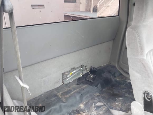 ✅ 2002 Chevrolet S-10 LS • VIN: 1GCCS195728208179 • Лот: 43357760. Опубликован ранее на IAAI с пробегом 219 187 миль. Бесплатный доступ к архиву аукционных продаж из США и подробный отчёт об истории автомобиля на DreamBid. Изображение 8.