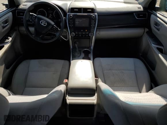 ✅ 2017 Toyota Camry LE • VIN: 4T1BF1FK0HU667950 • Lot: 90347685. Wystawiony na Copart z przebiegiem 101 670 mil. Bezpłatny archiwum sprzedaży aukcyjnych z USA i szczegółowy raport historii pojazdu na DreamBid. Zdjęcie 8.