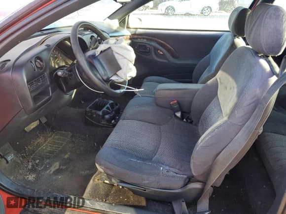 ✅ 1999 Chevrolet Monte Carlo LS • VIN: 2G1WW12M7X9198549 • Lot: 89176695. Wystawiony na Copart z przebiegiem 268 955 mil. Bezpłatny archiwum sprzedaży aukcyjnych z USA i szczegółowy raport historii pojazdu na DreamBid. Zdjęcie 7.