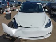 ✅ 2024 Tesla Model Y • VIN: 7SAYGDED5RF111095 • Lot: 43529040. Wystawiony na IAAI z przebiegiem 46 045 mil. Bezpłatny archiwum sprzedaży aukcyjnych z USA i szczegółowy raport historii pojazdu na DreamBid. Zdjęcie 12.