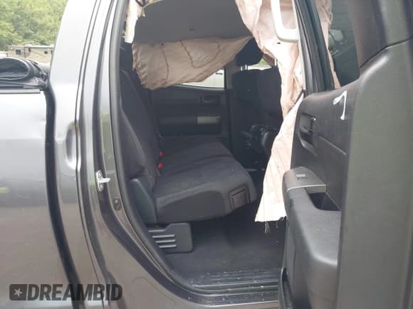 ✅ 2013 Toyota Tundra • VIN: 5TFUW5F11DX308644 • Лот: 42901410. Опубликован ранее на IAAI с пробегом 109 397 миль. Бесплатный доступ к архиву аукционных продаж из США и подробный отчёт об истории автомобиля на DreamBid. Изображение 8.