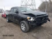 ✅ 2021 Ram 1500 Big Horn • VIN: 1C6RRFBG6MN757625 • Lot: 41903013. Wystawiony na IAAI z przebiegiem 26 148 mil. Bezpłatny archiwum sprzedaży aukcyjnych z USA i szczegółowy raport historii pojazdu na DreamBid. Zdjęcie 1.