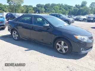✅ 2014 Toyota Camry SE • VIN: 4T1BF1FK8EU764244 • Lot: 43136897. Listed on IAAI with 212,418 mi. Free auction sales archive from the USA and detailed vehicle history report at DreamBid. Image 1.