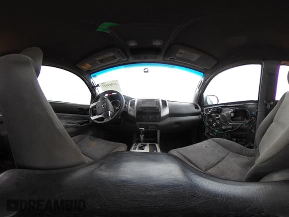 ✅ 2015 Toyota Tacoma PreRunner • VIN: 5TFJU4GNXFX064774 • Lot: 43769927. Listed on IAAI with 207,150 mi. Free auction sales archive from the USA and detailed vehicle history report at DreamBid. Image 18.