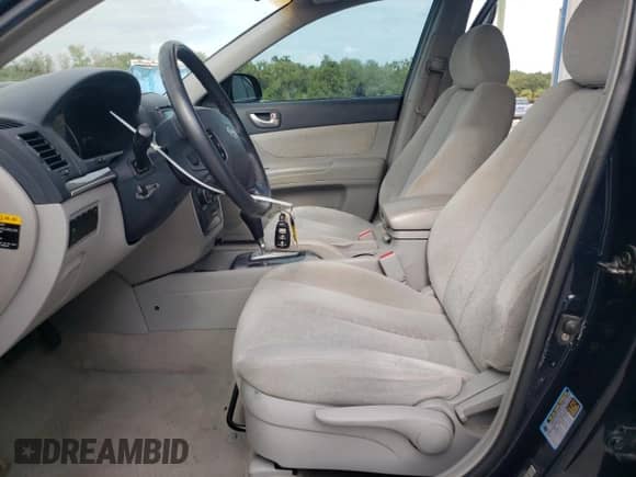 ✅ 2006 Hyundai Sonata GLS • VIN: 5NPEU46C06H172043 • Lot: 73560334. Listed on Copart with 139,634 mi miles. Access the free auction sales archive from the USA and view a detailed vehicle history report at DreamBid. Image 7.