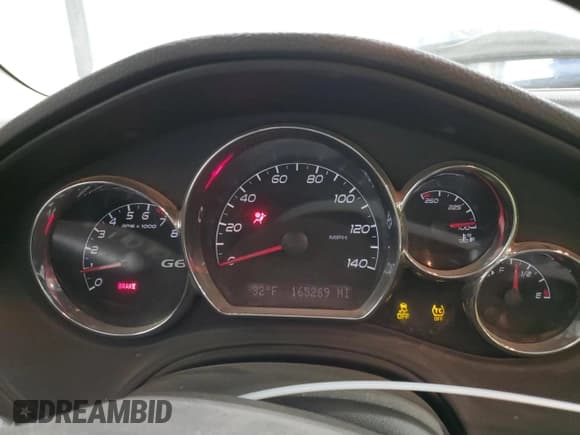 ✅ 2010 Pontiac G6 1SC • VIN: 1G2ZA5E02A4166013 • Lot: 88628975. Listed on Copart with 165,269 mi. Free auction sales archive from the USA and detailed vehicle history report at DreamBid. Image 9.