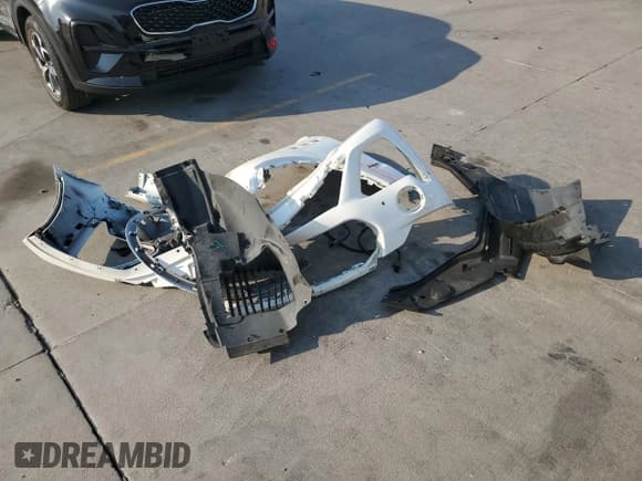 ✅ 2021 Maserati Levante GranSport • VIN: ZN661XUS1MX372700 • Лот: 64376343. Опубликован ранее на Copart с пробегом 24 312 миль. Бесплатный доступ к архиву аукционных продаж из США и подробный отчёт об истории автомобиля на DreamBid. Изображение 13.