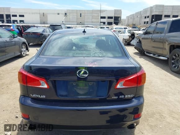 ✅ 2010 Lexus IS 250 • VIN: JTHCF5C28A5037757 • Lot: 42826319. Wystawiony na IAAI z przebiegiem 161 234 mil. Bezpłatny archiwum sprzedaży aukcyjnych z USA i szczegółowy raport historii pojazdu na DreamBid. Zdjęcie 16.