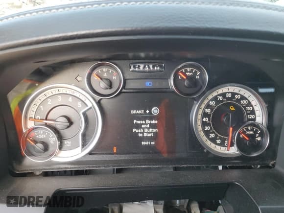 ✅ 2018 Ram 2500 Laramie • VIN: 3C6UR5FL7JG177705 • Lot: 81794275. Wystawiony na Copart z przebiegiem 96 431 mil. Bezpłatny archiwum sprzedaży aukcyjnych z USA i szczegółowy raport historii pojazdu na DreamBid. Zdjęcie 9.