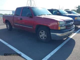 2004 Chevrolet Silverado 1500 LS with VIN 2GCEC19V941364347, listed as a IAAI auction lot 43181009 with 201,581 mi miles and . Bid and sale history available at DreamBid. Image 1.