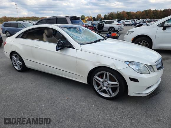 ✅ 2011 Mercedes-Benz E 350 • VIN: WDDKJ5GB9BF120072 • Лот: 89872585. Опубликован ранее на Copart с пробегом 188 860 миль. Бесплатный доступ к архиву аукционных продаж из США и подробный отчёт об истории автомобиля на DreamBid. Изображение 4.