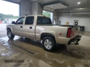 ✅ 2004 Chevrolet Silverado 1500 LS • VIN: 2GCEK13TX41418555 • Lot: 63997115. Wystawiony na Copart z przebiegiem 172 329 mil. Bezpłatny archiwum sprzedaży aukcyjnych z USA i szczegółowy raport historii pojazdu na DreamBid. Zdjęcie 2.