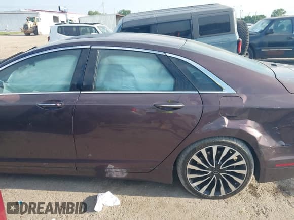✅ 2017 Lincoln MKZ • VIN: 3LN6L5G9XHR654983 • Лот: 42041898. Опубликован ранее на IAAI с пробегом 119 955 миль. Бесплатный доступ к архиву аукционных продаж из США и подробный отчёт об истории автомобиля на DreamBid. Изображение 13.
