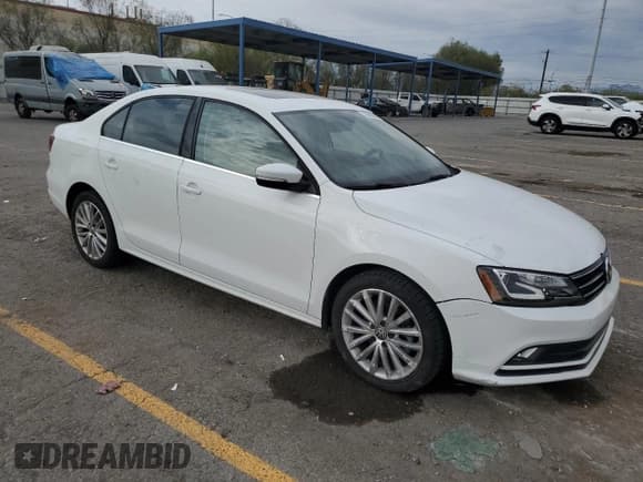 ✅ 2016 Volkswagen Jetta SEL • VIN: 3VWL17AJ6GM334581 • Lot: 70693065. Listed on Copart with 62,247 mi. Free auction sales archive from the USA and detailed vehicle history report at DreamBid. Image 4.