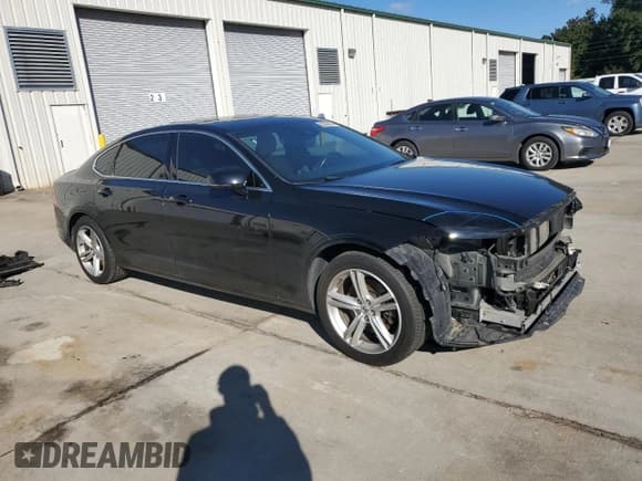 ✅ 2018 Volvo S90 Momentum • VIN: LVY982MK8JP024040 • Lot: 86434915. Listed on Copart with 75,443 mi. Free auction sales archive from the USA and detailed vehicle history report at DreamBid. Image 4.