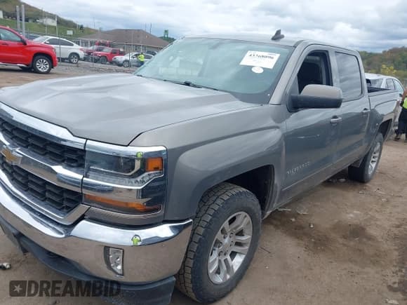 ✅ 2017 Chevrolet Silverado 1500 LT • VIN: 3GCUKRECXHG162535 • Lot: 43368096. Listed on IAAI with 89,576 mi. Free auction sales archive from the USA and detailed vehicle history report at DreamBid. Image 2.