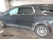 ✅ 2020 Chevrolet Traverse LT Cloth • VIN: 1GNEVGKW4LJ253765 • Lot: 43462133. Wystawiony na IAAI z przebiegiem 69 506 mil. Bezpłatny archiwum sprzedaży aukcyjnych z USA i szczegółowy raport historii pojazdu na DreamBid. Zdjęcie 14.