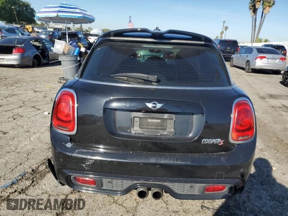 ✅ 2015 MINI Hardtop 4 Door S • VIN: WMWXU3C53F2B55859 • Lot: 48332415. Listed on Copart with 50,932 mi. Free auction sales archive from the USA and detailed vehicle history report at DreamBid. Image 6.