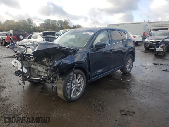 ✅ 2024 Mazda CX-5 S Premium Plus • VIN: JM3KFBEM1R0402466 • Лот: 89484925. Опубликован ранее на Copart с пробегом 22 358 миль. Бесплатный доступ к архиву аукционных продаж из США и подробный отчёт об истории автомобиля на DreamBid. Изображение 1.