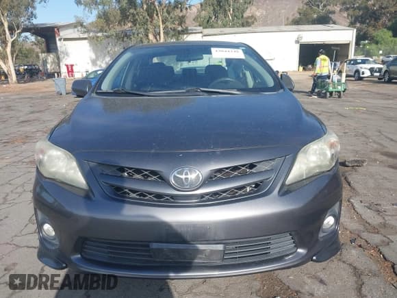 ✅ 2012 Toyota Corolla S • VIN: 5YFBU4EE7CP070923 • Lot: 43044248. Wystawiony na IAAI z przebiegiem 159 560 mil. Bezpłatny archiwum sprzedaży aukcyjnych z USA i szczegółowy raport historii pojazdu na DreamBid. Zdjęcie 13.