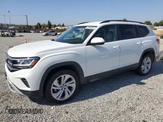 ✅ 2023 Volkswagen Atlas SE • VIN: 1V2WP2CAXPC549623 • Lot: 52994835. Listed on Copart with 40,868 mi. Free auction sales archive from the USA and detailed vehicle history report at DreamBid. Image 1.