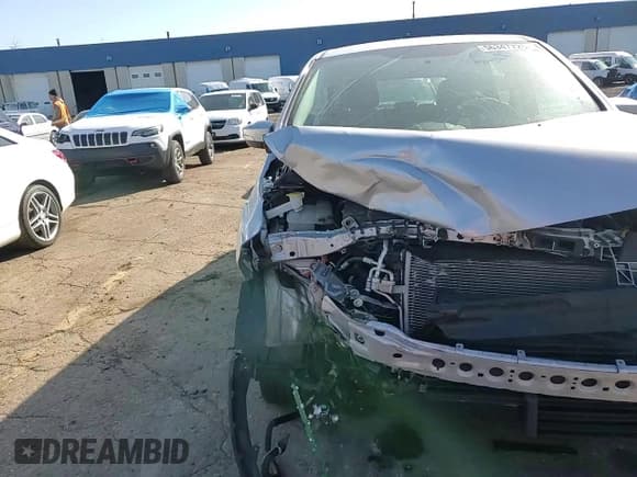 ✅ 2017 Ford C-Max SE • VIN: 1FADP5EU3HL102544 • Lot: 56347725. Wystawiony na Copart z przebiegiem 58 549 mil. Bezpłatny archiwum sprzedaży aukcyjnych z USA i szczegółowy raport historii pojazdu na DreamBid. Zdjęcie 13.