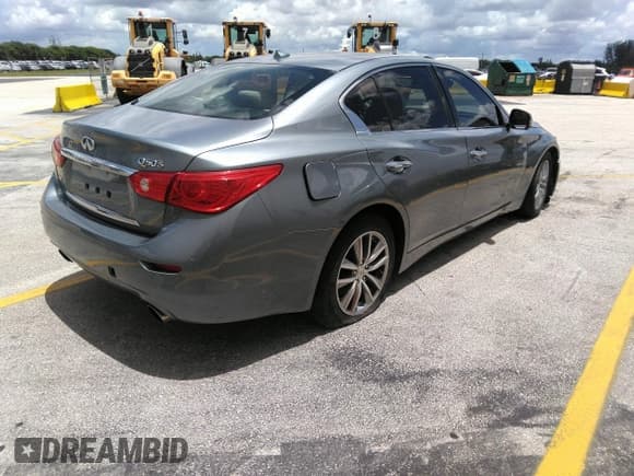 ✅ 2016 Infiniti Q50 Premium • VIN: JN1EV7AR3GM345977 • Lot: 42093709. Wystawiony na IAAI z przebiegiem 85 405 mil. Bezpłatny archiwum sprzedaży aukcyjnych z USA i szczegółowy raport historii pojazdu na DreamBid. Zdjęcie 4.